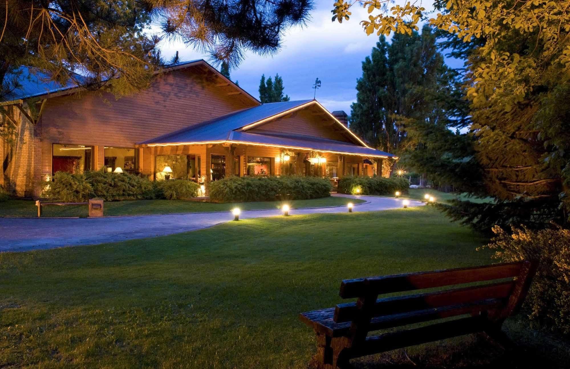 Hotel Posada Los Alamos El Calafate Ngoại thất bức ảnh